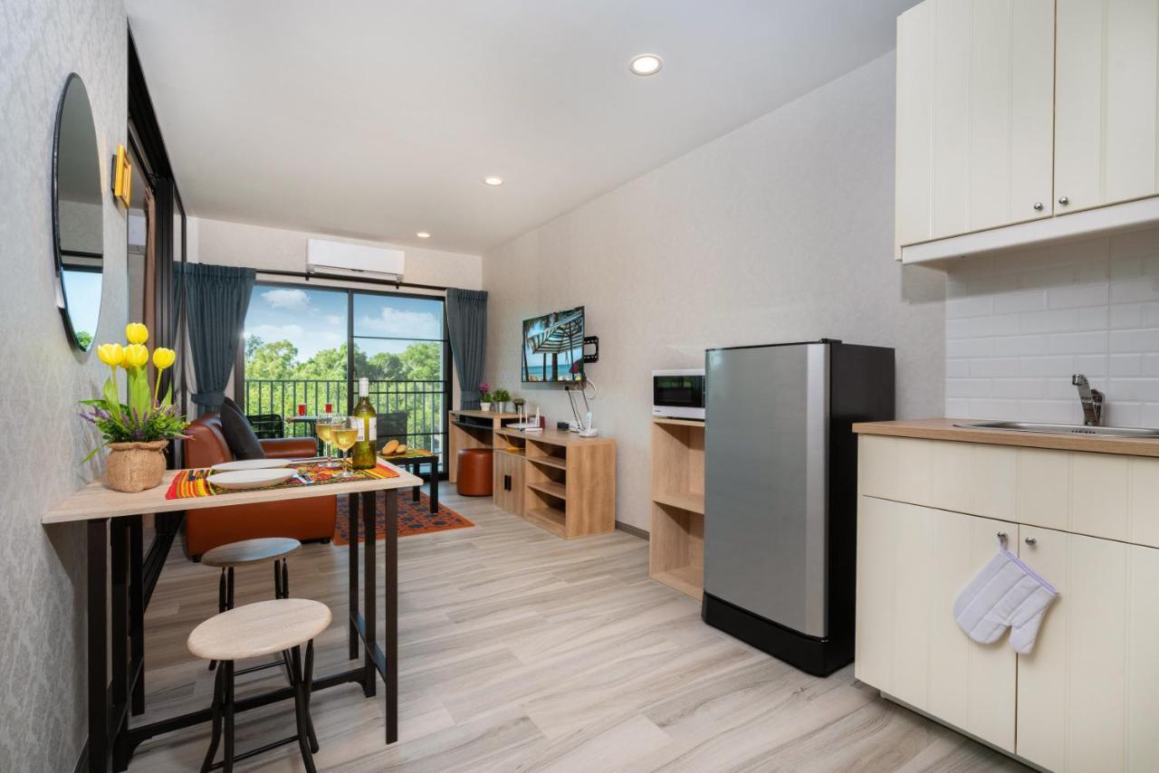 The Apartment At The Title Residencies Naiyang Beach Phuket Esterno foto