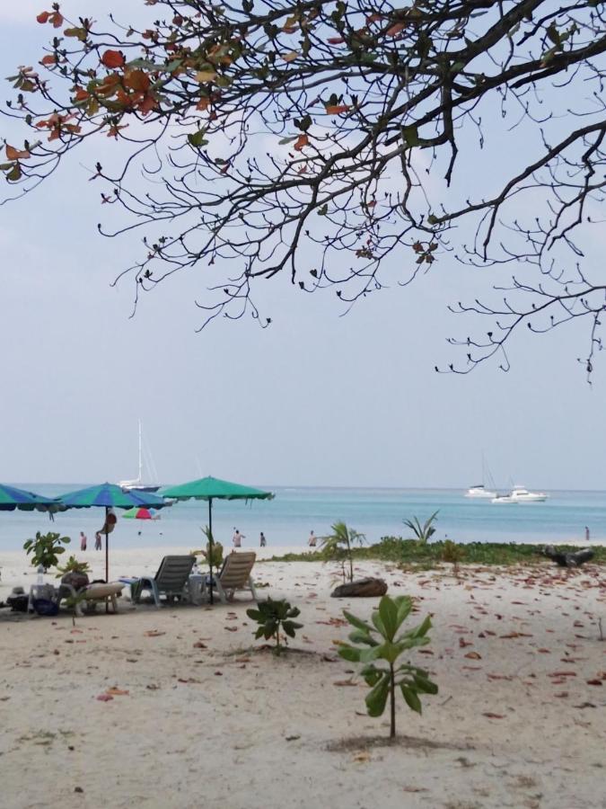The Apartment At The Title Residencies Naiyang Beach Phuket Esterno foto